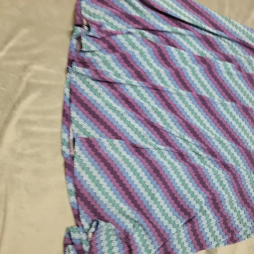 LULAROE Skirt Womens Large Blue Purple Striped‎ Comfort Strech Pull On Geometric